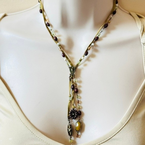 Jewelry - BOHO Y2K Tassel Groovy necklace Bronze Crystal Mother of pearl Indie Brass 17.5"